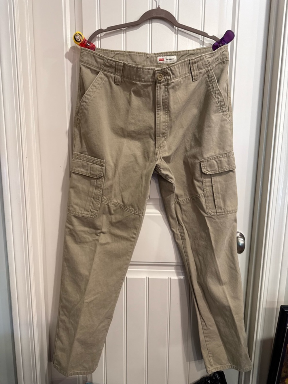 Wrangler Men's Cargo Pants in Tan